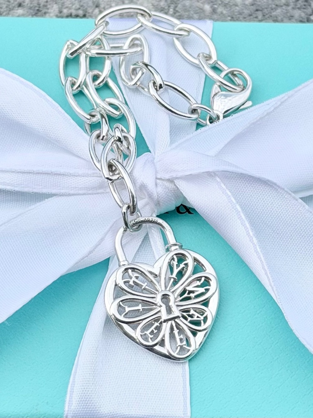 Tiffany & Co. Filigree Heart Key Pendant Bracelet in Silver, 7.5 inch
